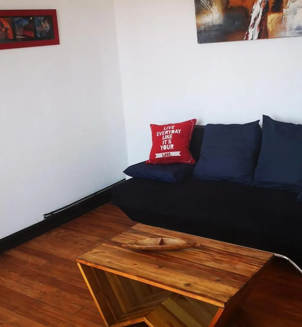 Appartement Lumineux Cote Jardin Lorient France